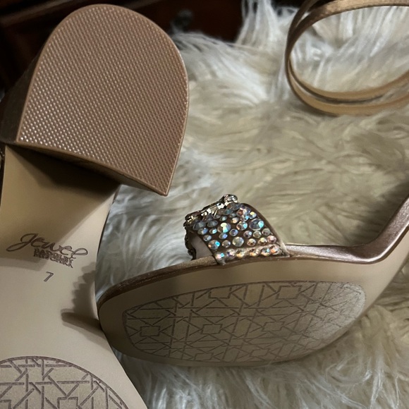 New with Box-Jewel Badley Mischka Shoes Size 7 - Picture 6 of 11